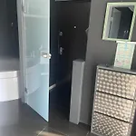 Black Nr1 Апартаменти *