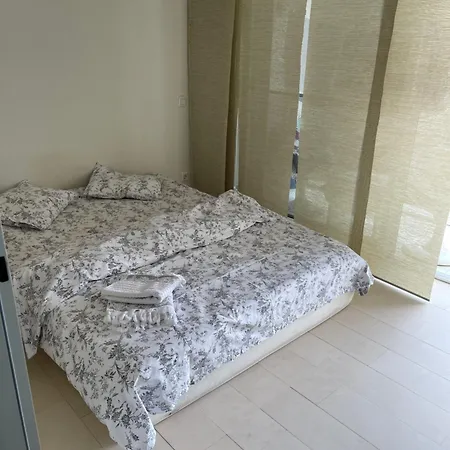 Black Nr1 Apartment