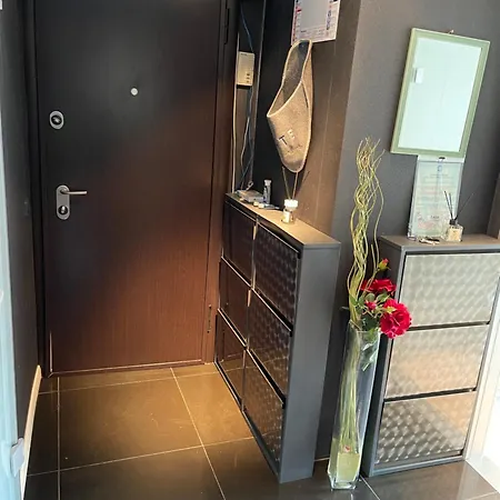 Black Nr1 Apartment