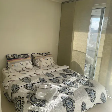 Apartment Black Nr1 Bukarest