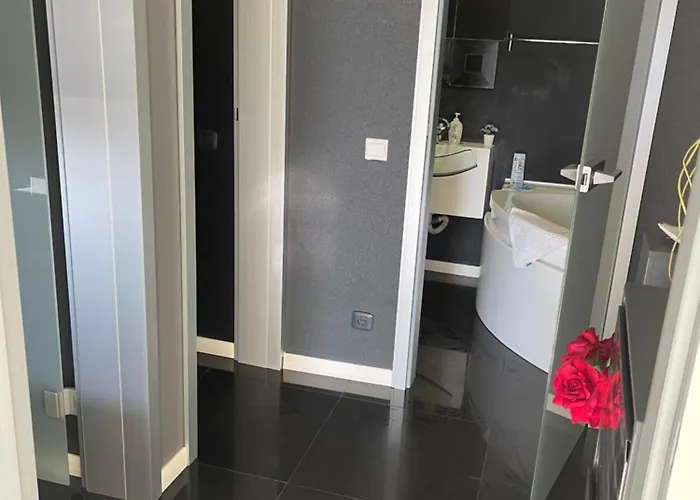 Apartman Black Nr1 *